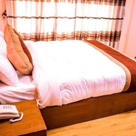Kathmandu Peace Hotel Ngoại thất bức ảnh